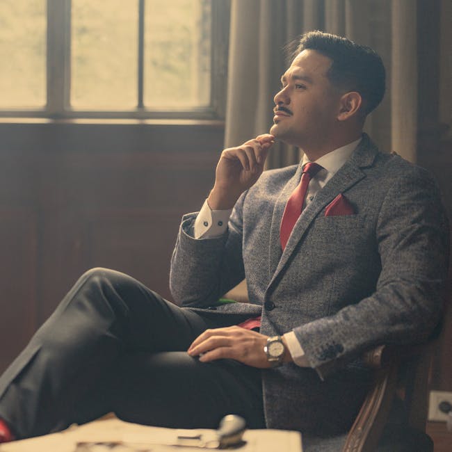 Infinity Silk Necktie Set with Pocket Square Navy 4