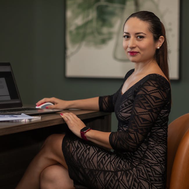 Hatil Rubik Executive Desk 2