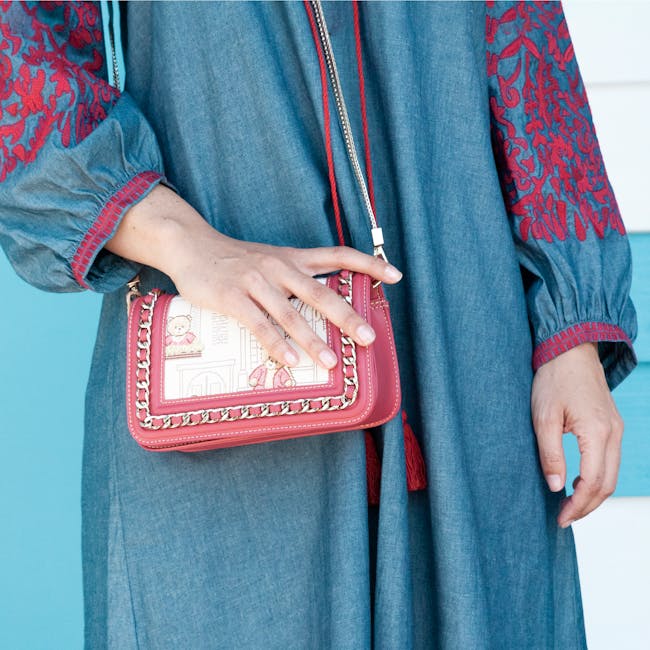 Barbie Fashionista Doll with Accessories 30cm 2